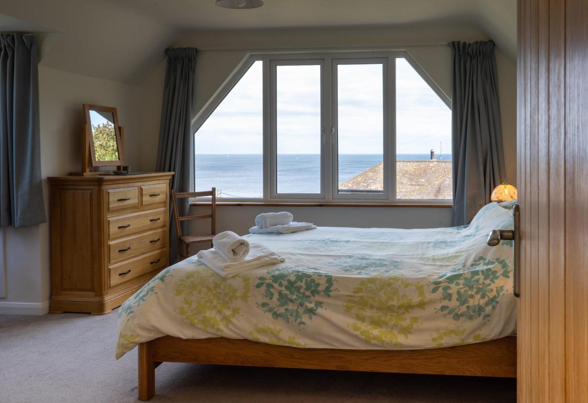 Spinnaker Cadgwith Holiday Home Kültér fotó